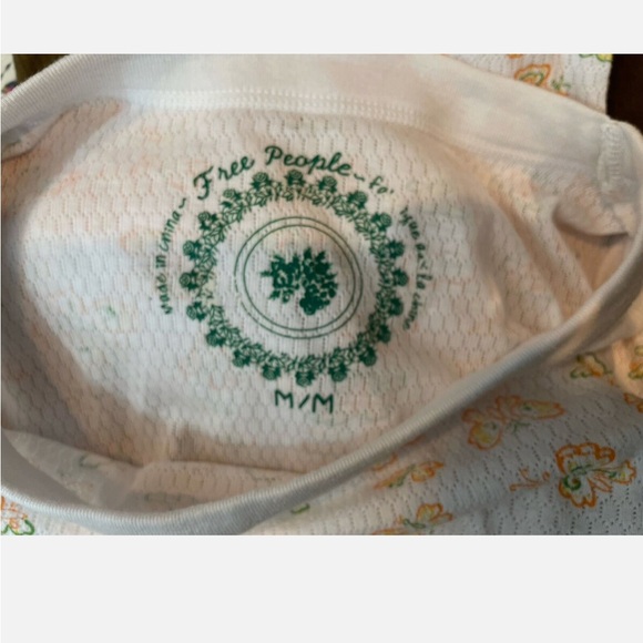 VINTAGE BUTTERFLY PRINT THERMAL TOP MEDIUM - Picture 7 of 7